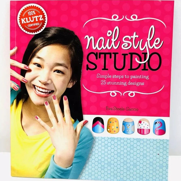 NAIL STYLE STUDIO Book Simple Steps to Painting Stunning Nails Paperback New - Picture 1 of 8